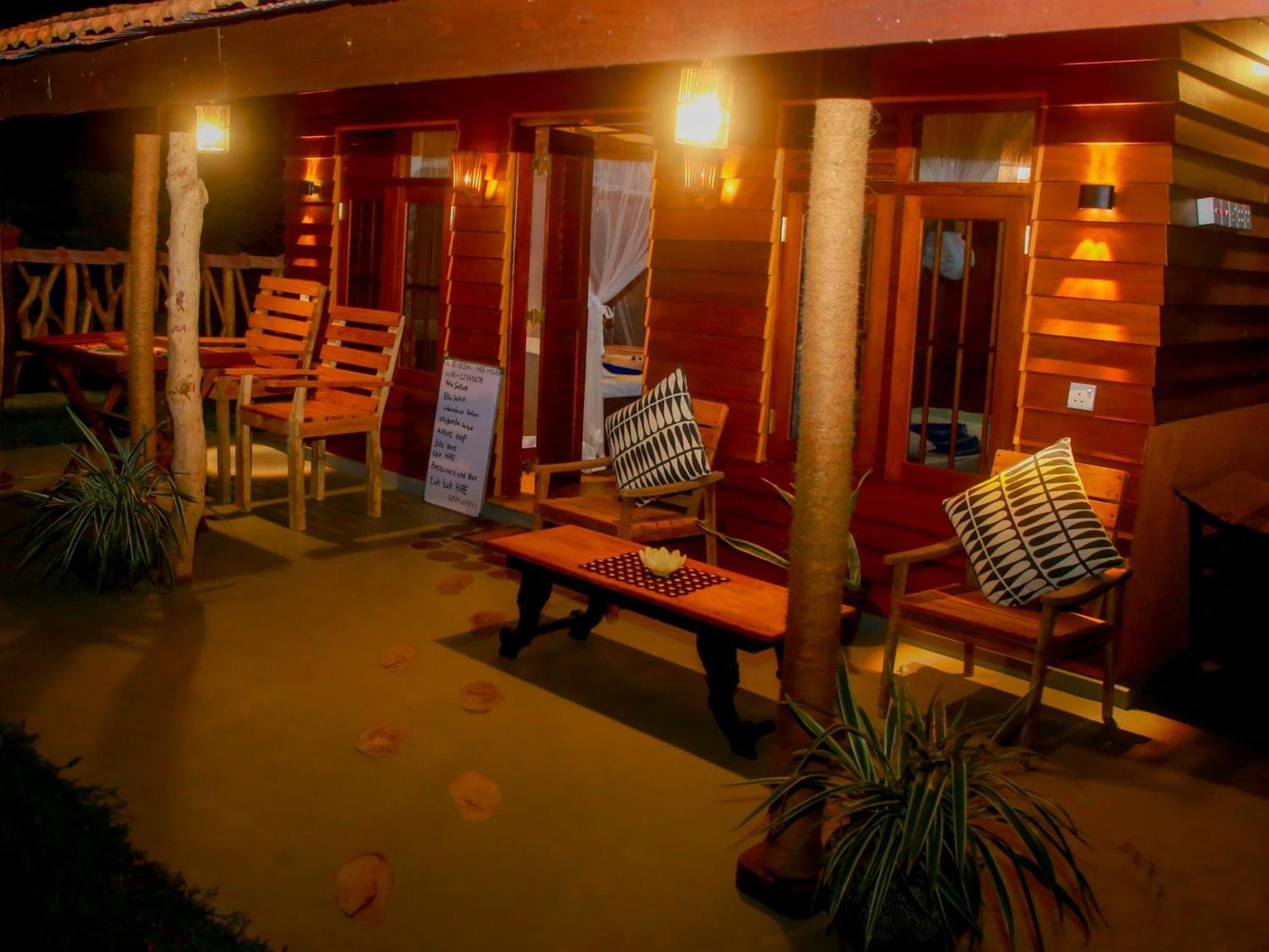 ディックウェラ Blue Ocean Tree House Hiriketiyaヴィラ エクステリア 写真